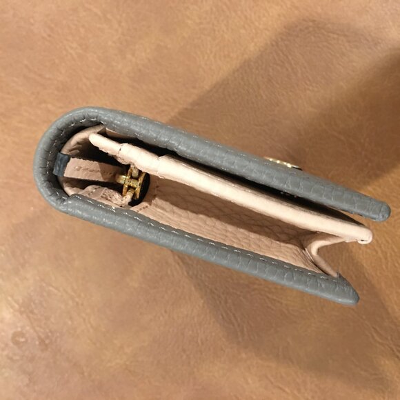 Gucci Bi-color GG Marmont Small Wallet - Picture 4 of 8